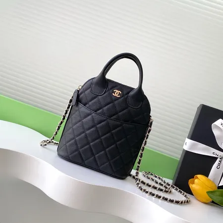 シャネル ハンドバッグ