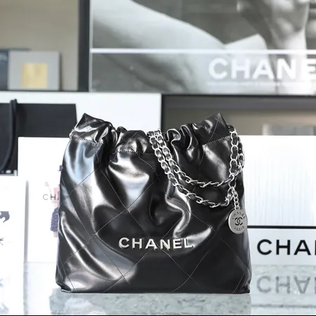 シャネル ハンドバッグ