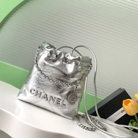 シャネル ハンドバッグ