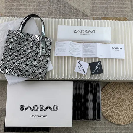 イッセイ ミヤケ ハンドバッグ