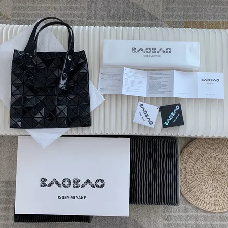 イッセイ ミヤケ ハンドバッグ