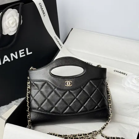 シャネル ハンドバッグ