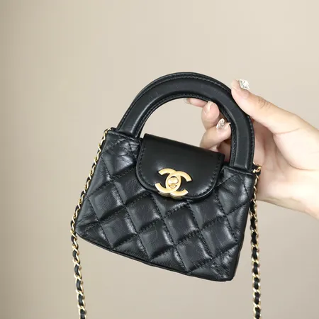シャネル ハンドバッグ