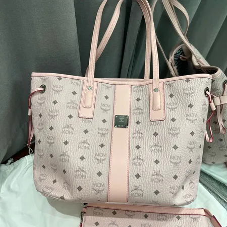 エムシーエム ショルダーバッグ