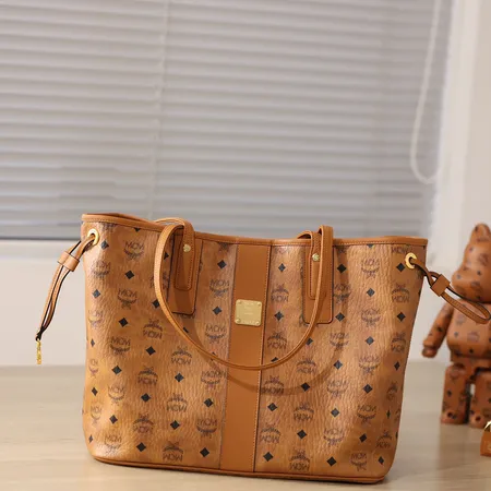 エムシーエム ハンドバッグ