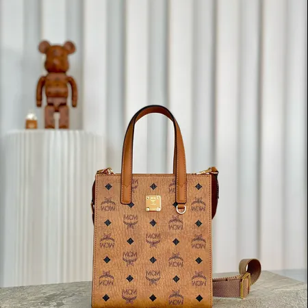 エムシーエム ハンドバッグ