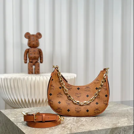 エムシーエム ハンドバッグ