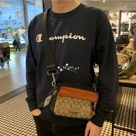 フェンディ ショルダーバッグ