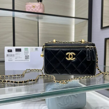 シャネル ショルダーバッグ