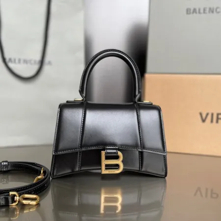 バレンシアガ ハンドバッグ