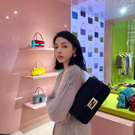 フェンディ ショルダーバッグ