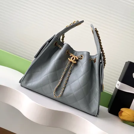 シャネル ハンドバッグ