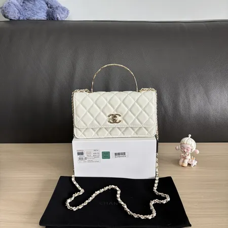 シャネル ハンドバッグ