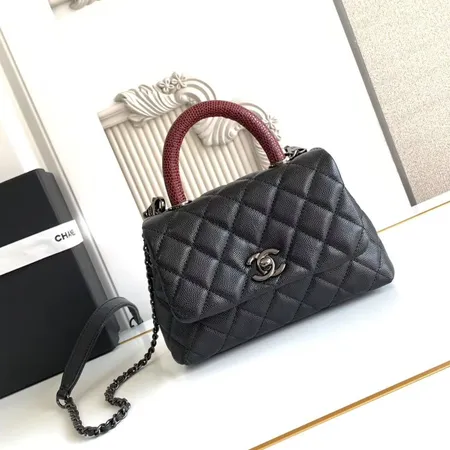 シャネル ハンドバッグ