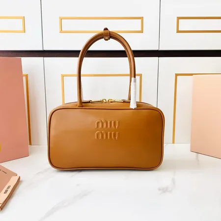 モスキーノ ハンドバッグ