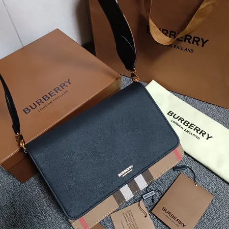 バーバリー ス ショルダーバッグ