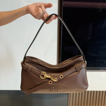 ミュウミュウ ショルダーバッグ