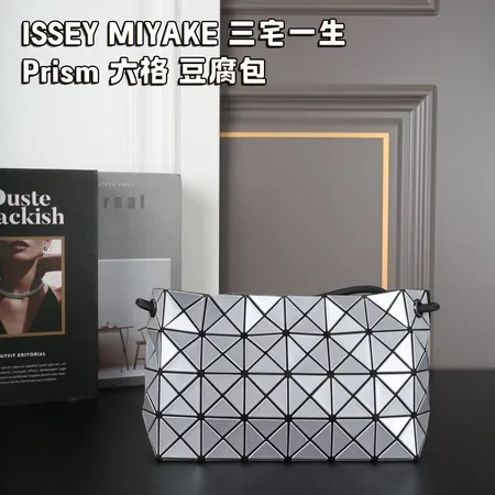 イッセイ ミヤケ ハンドバッグ