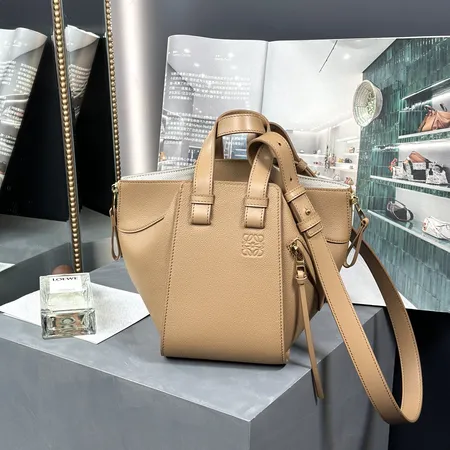 ロエベ ショルダーバッグ