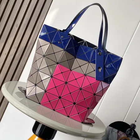 イッセイ ミヤケ ハンドバッグ