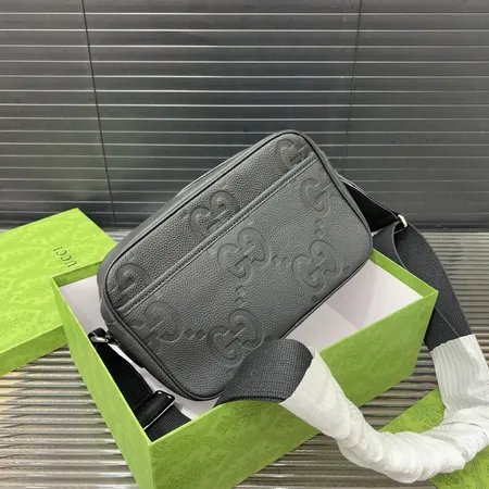 グッチ ショルダーバッグ