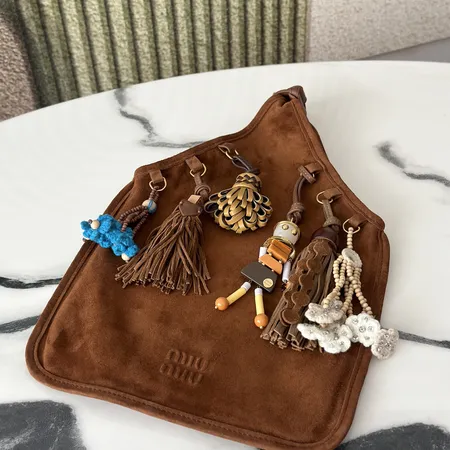 ミュウミュウ ハンドバッグ