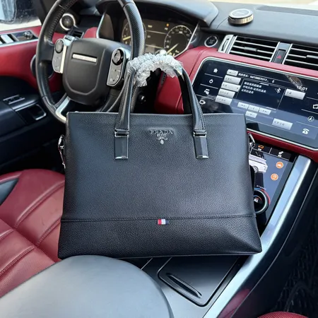 プラダ ショルダーバッグ