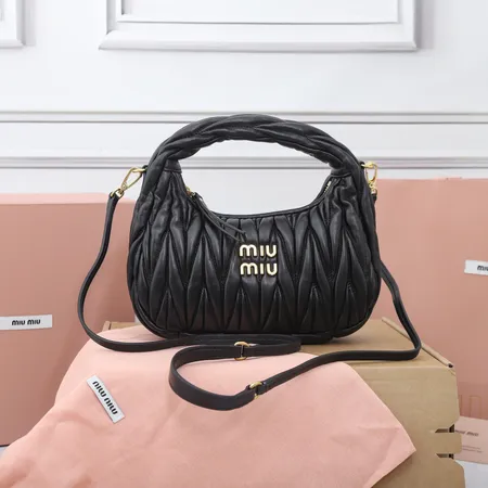 ミュウミュウ ハンドバッグ