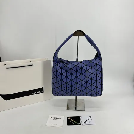 イッセイ ミヤケ ハンドバッグ