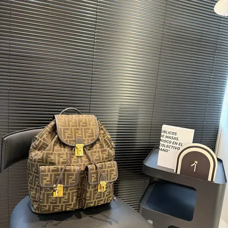 フェンディ リュックサック