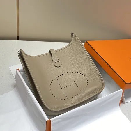 エルメス ショルダーバッグ