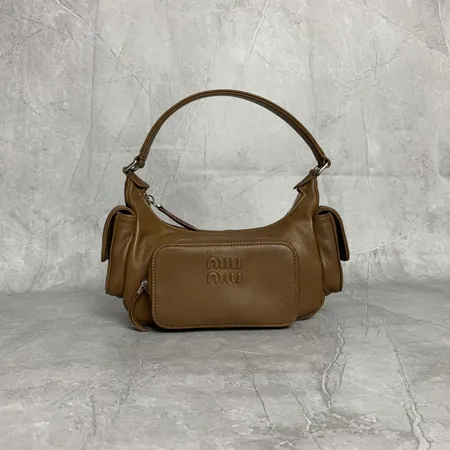 ミュウミュウ ハンドバッグ