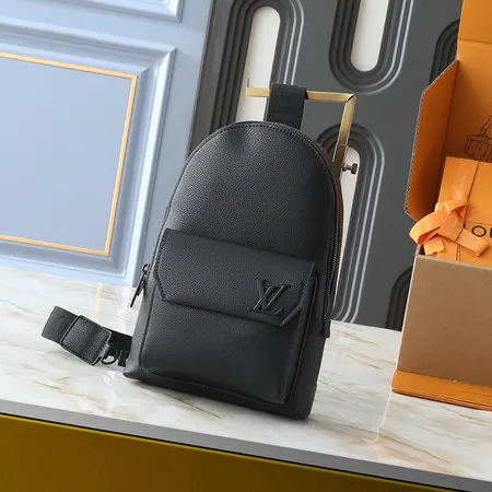 グッチ ショルダーバッグ