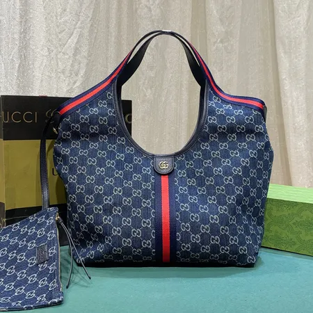 グッチ ハンドバッグ