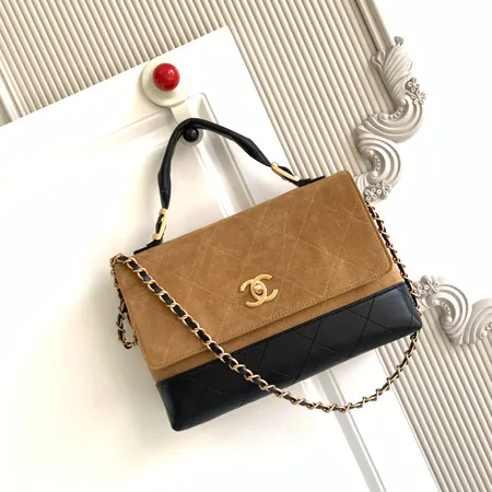 シャネル ショルダーバッグ