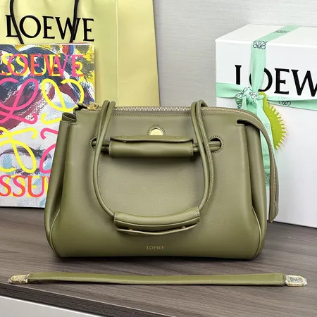 ロエベ ショルダーバッグ