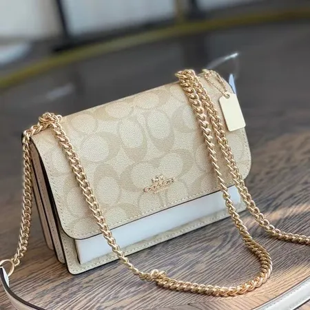 コーチ ショルダーバッグ