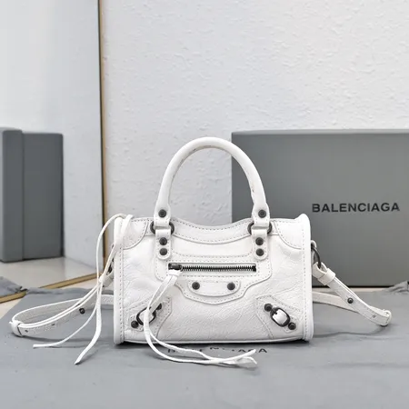 バレンシアガ ハンドバッグ