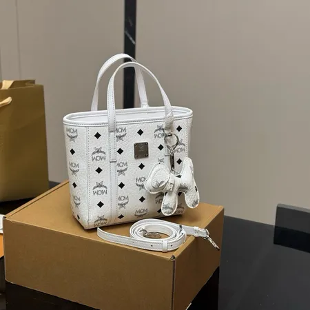 エムシーエム ハンドバッグ