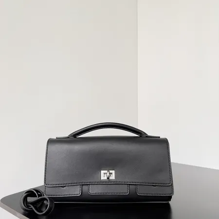 ジバンシィ ショルダーバッグ