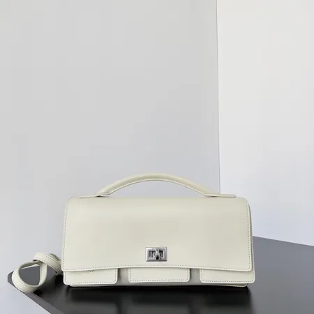 ジバンシィ ショルダーバッグ