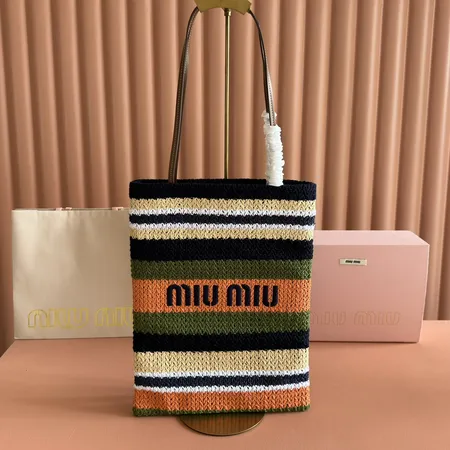 ミュウミュウ ハンドバッグ