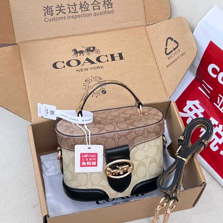 コーチ ハンドバッグ