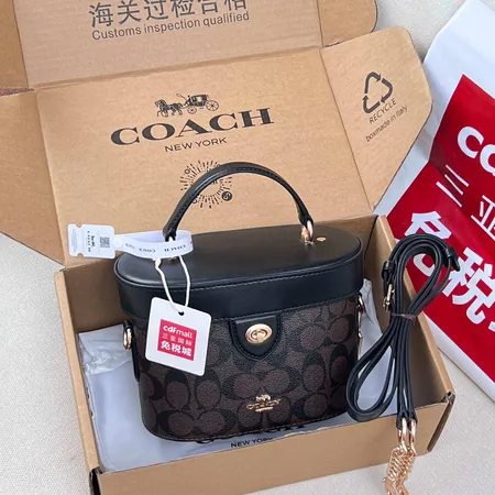 コーチ ハンドバッグ