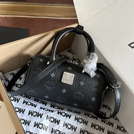 エムシーエム ハンドバッグ