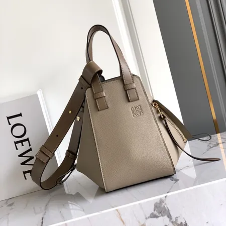 ロエベ ショルダーバッグ