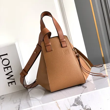 ロエベ ショルダーバッグ