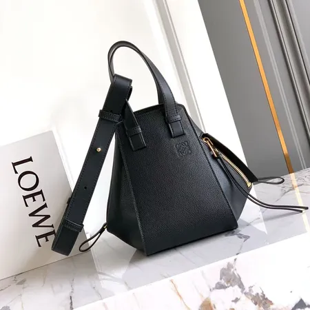 ロエベ ショルダーバッグ