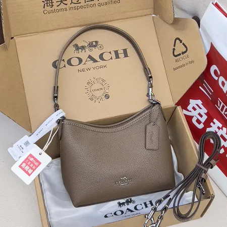 コーチ ショルダーバッグ