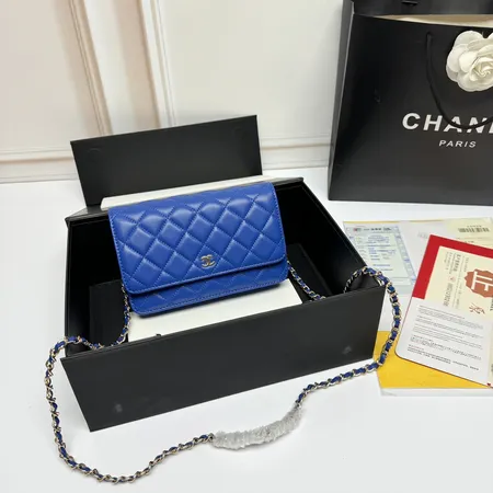 シャネル ショルダーバッグ